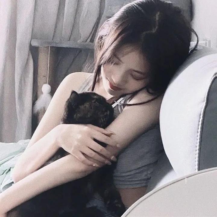 时先生有兴趣跟我结个婚么